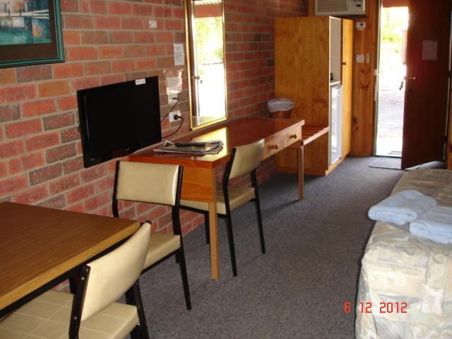 Tooleybuc Country Roads Motor Inn Exteriör bild