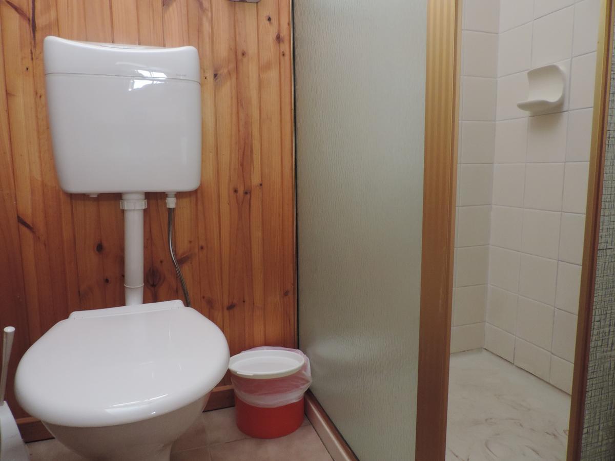 Tooleybuc Country Roads Motor Inn Exteriör bild